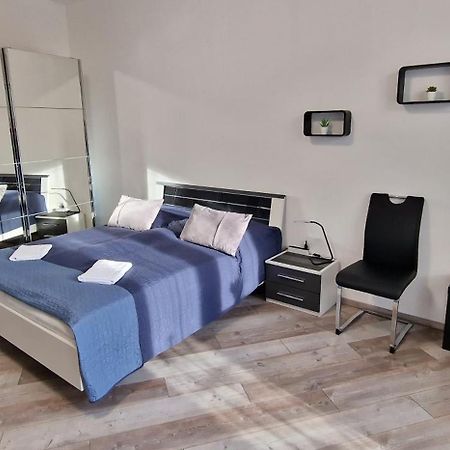 Extra Sok Szobas Apartman Budapest Kozpontjaban Apartment Exterior photo