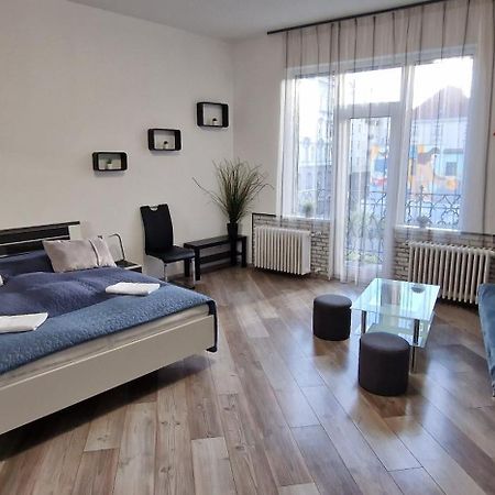 Extra Sok Szobas Apartman Budapest Kozpontjaban Apartment Exterior photo