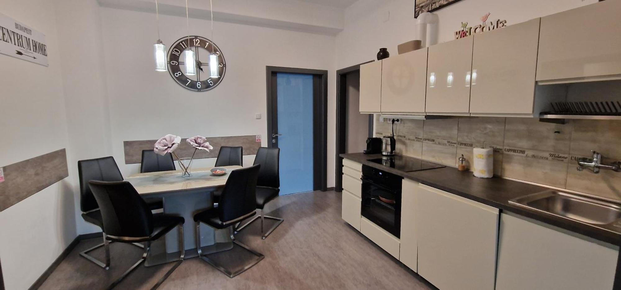 Extra Sok Szobas Apartman Budapest Kozpontjaban Apartment Exterior photo